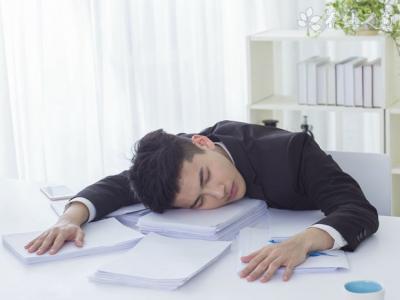 睡覺1小時斷氣85次 睡眠呼吸暫停怎么治