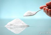 別讓食鹽成為廚房里的毒藥 2個(gè)危害要清楚