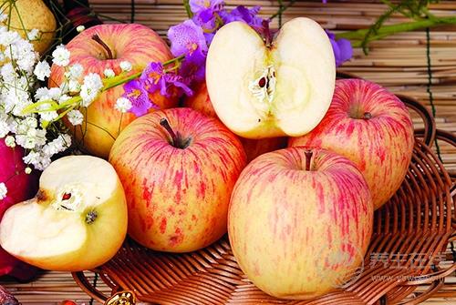 怎么保養(yǎng)牙齒健康？吃這8種食物相當(dāng)于“洗牙”