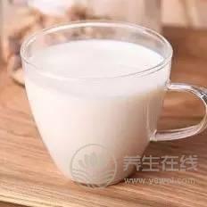 嗓子不舒服未必要服藥，這些杏仁食療方就能解決問(wèn)題！