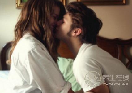 別吝嗇你的kiss,晨吻的4大養生功效！