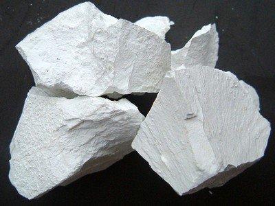 生石灰放在房間里會產(chǎn)生哪些影響