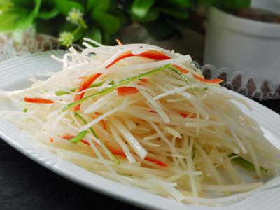 四川地區(qū)正宗的酸辣土豆絲的怎么做