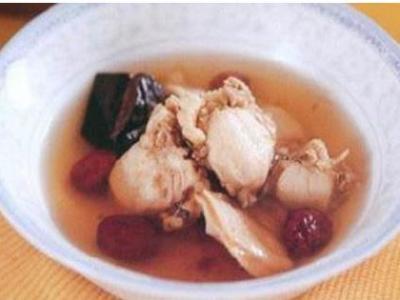 女性出現(xiàn)子宮脫落疾病食補吃什么東西有效