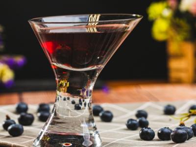 藍(lán)莓泡酒保質(zhì)期一般多久 藍(lán)莓的常見食用方法