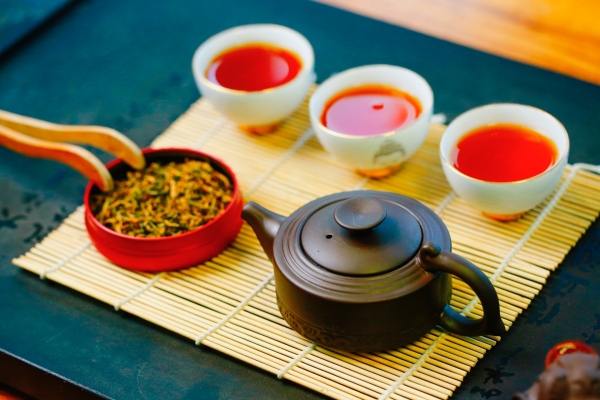 濕氣重的人喝紅茶還是綠茶 濕氣重能喝紅茶嗎