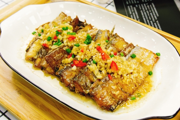 帶魚的魚鱗要刮掉嗎 帶魚是無鱗魚嗎還是有鱗-易網健康<a href=http://www.weilaijie.cn/jkys/ target=_blank class=infotextkey>養生</a>網 帶魚的魚鱗要刮掉嗎 帶魚是無鱗魚嗎還是有鱗