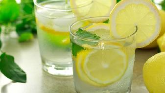 飲食減肥必須要吃的5種蔬菜-易網健康<a href=http://www.weilaijie.cn/jkys/ target=_blank class=infotextkey>養生</a>網 飲食減肥必須要吃的5種蔬菜