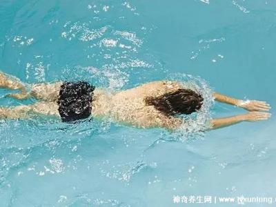 游泳對身體有什么好處和壞處，增強抵抗力/減肥(誘發眼耳部疾病)