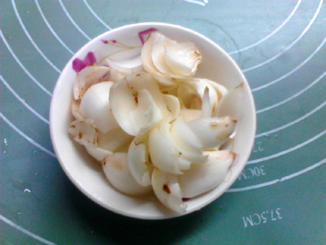 百合薏米銀耳湯的做法-甜味煮菜譜