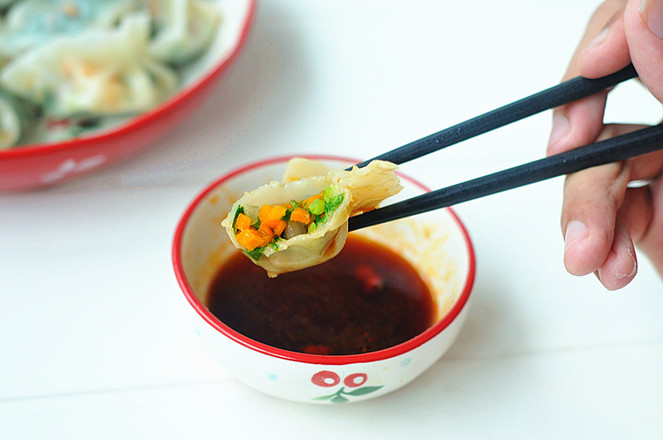 莧菜餃子的做法-家常味煮菜譜-易網(wǎng)健康養(yǎng)生網(wǎng) 莧菜餃子的做法-家常味煮菜譜