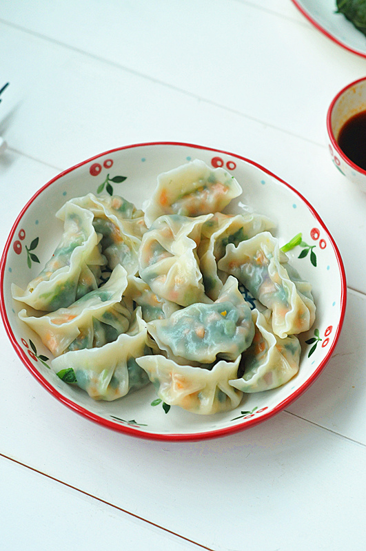 莧菜餃子的做法-家常味煮菜譜-易網(wǎng)健康養(yǎng)生網(wǎng) 莧菜餃子的做法-家常味煮菜譜