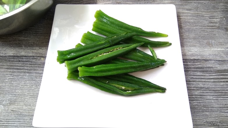 蒜蓉秋葵的做法-蒜香味熗菜譜