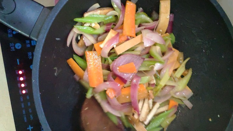 盛夏的美食的做法-家常味炒菜譜