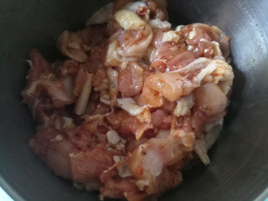 干鍋辣子雞的做法-香辣味炒菜譜-易網<a href=http://www.weilaijie.cn/ target=_blank class=infotextkey>健康養生</a>網 干鍋辣子雞的做法-香辣味炒菜譜