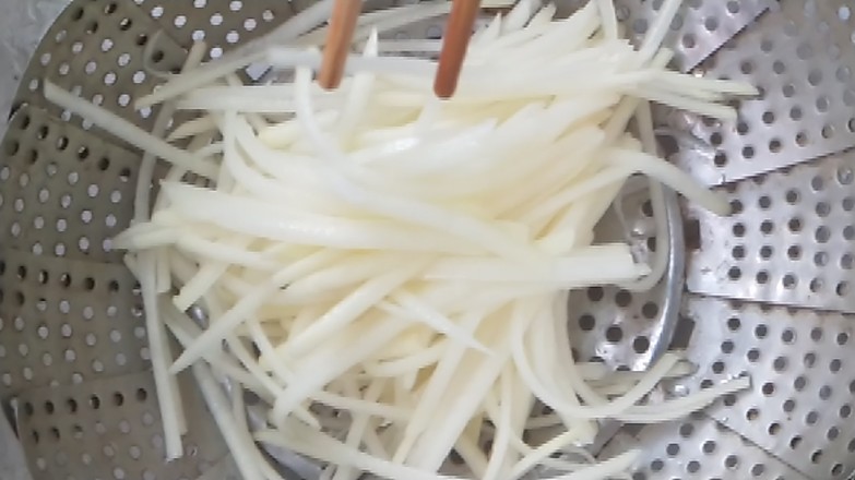 香酥土豆絲的做法-酸甜味炸菜譜