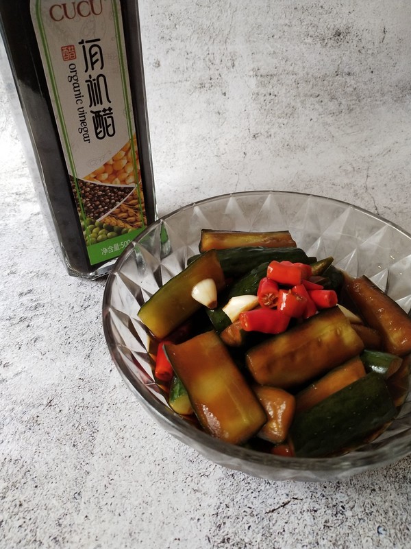 醋泡黃瓜的做法-酸辣味腌菜譜-易網健康養生網 醋泡黃瓜的做法-酸辣味腌菜譜