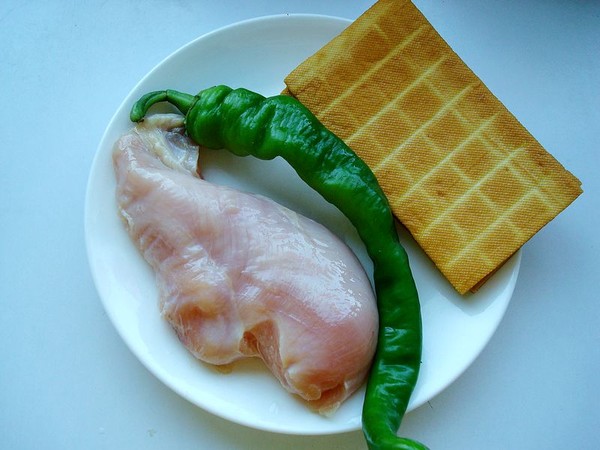 毛豆香干炒肉丁的做法-咸鮮味炒菜譜-易網<a href=http://www.weilaijie.cn/ target=_blank class=infotextkey>健康養生</a>網 毛豆香干炒肉丁的做法-咸鮮味炒菜譜