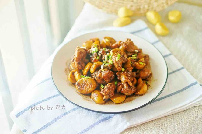 板栗燒雞的做法-咸鮮味燒菜譜-易網健康養生網 板栗燒雞的做法-咸鮮味燒菜譜