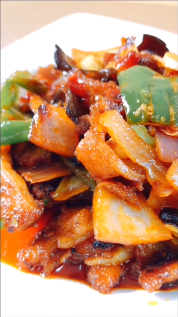 回鍋肉的做法-咸鮮味炒菜譜-易網(wǎng)健康養(yǎng)生網(wǎng) 回鍋肉的做法-咸鮮味炒菜譜