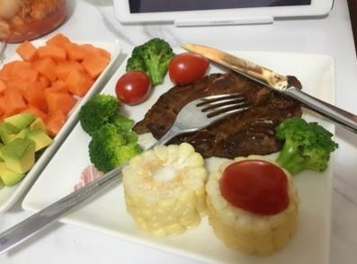 簡易快速煎牛排，懶人必備的做法-家常味煎菜譜