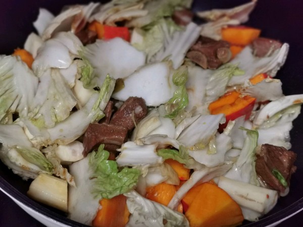腐乳燒排骨的做法-家常味燒菜譜-易網健康養生網 腐乳燒排骨的做法-家常味燒菜譜