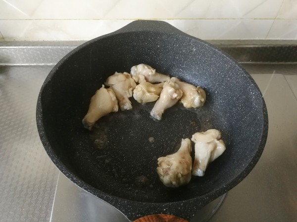 紅燒雞翅根的做法-咸鮮味燉菜譜-易網健康養生網 紅燒雞翅根的做法-咸鮮味燉菜譜