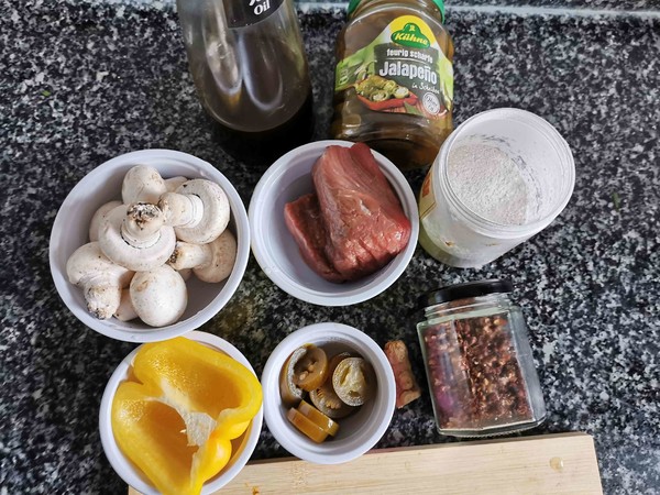口蘑炒肉片的做法-酸辣味炒菜譜-易網<a href=http://www.weilaijie.cn/ target=_blank class=infotextkey>健康養生</a>網 口蘑炒肉片的做法-酸辣味炒菜譜