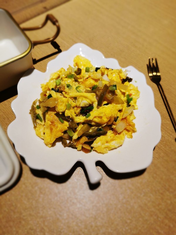 榨菜絲炒雞蛋的做法-咸鮮味炒菜譜-易網健康養生網 榨菜絲炒雞蛋的做法-咸鮮味炒菜譜