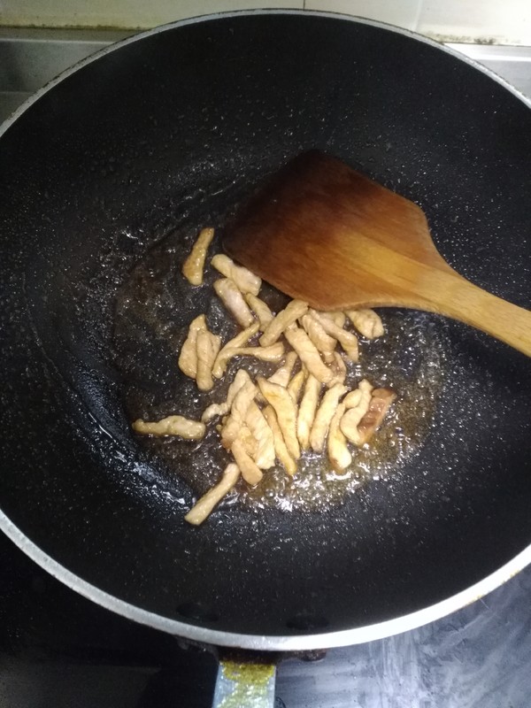 榨菜肉絲面的做法-家常味炒菜譜