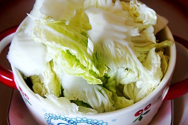 醋溜白菜的做法-酸甜味炒菜譜-易網<a href=http://www.weilaijie.cn/ target=_blank class=infotextkey>健康養(yǎng)生</a>網 醋溜白菜的做法-酸甜味炒菜譜
