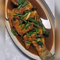 紅燒鱸魚的做法-家常味煮菜譜