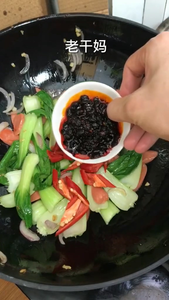 家常炒年糕的做法-家常味炒菜譜