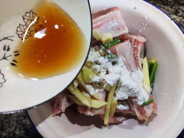 脆皮炸排骨的做法-家常味炸菜譜-易網健康養生網 脆皮炸排骨的做法-家常味炸菜譜