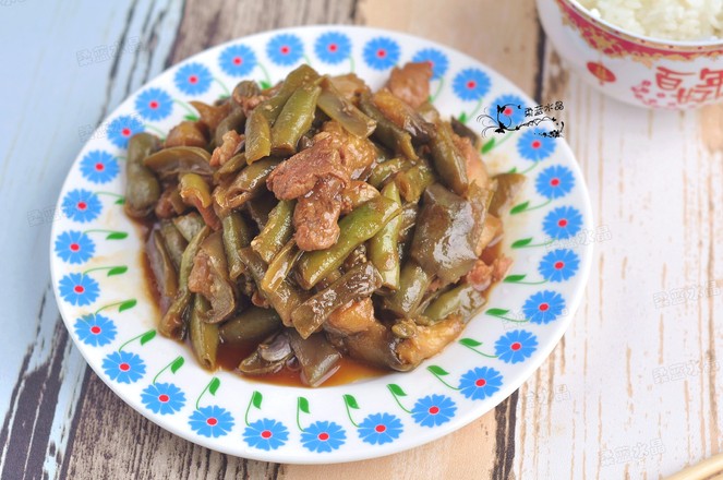 茄子豆角炒肉的做法-家常味炒菜譜-易網健康養生網 茄子豆角炒肉的做法-家常味炒菜譜