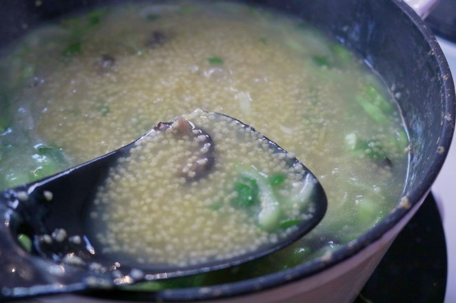 金湯小米海參的做法-咸鮮味煮菜譜