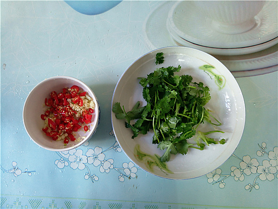 涼拌魔芋結(jié)的做法-酸辣味拌菜譜-易網(wǎng)健康養(yǎng)生網(wǎng) 涼拌魔芋結(jié)的做法-酸辣味拌菜譜