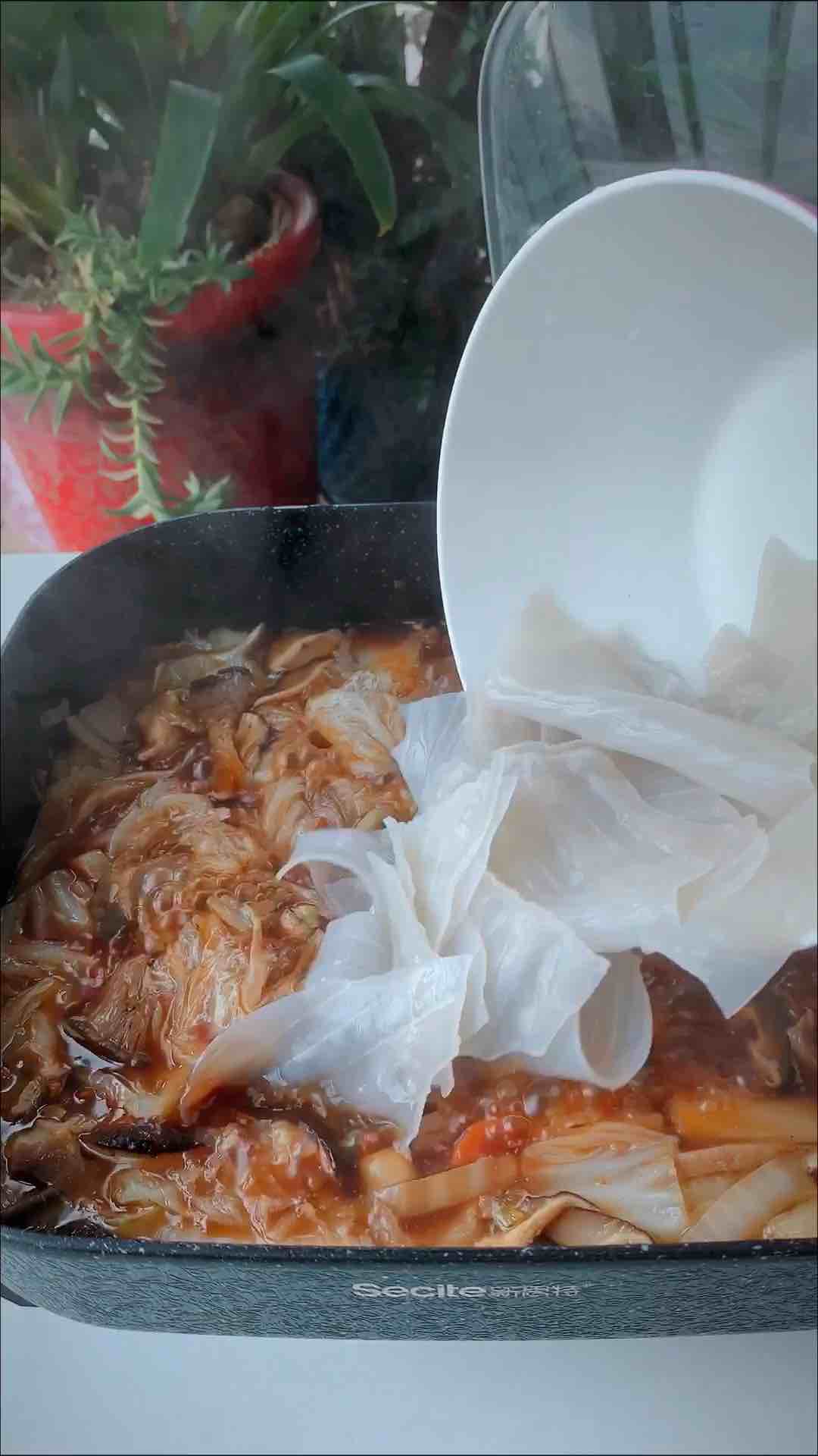 白菜粉皮五花肉的做法-咸鮮味燉菜譜