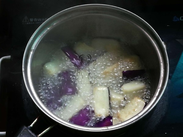 魚香茄子煲的做法-醬香味燒菜譜