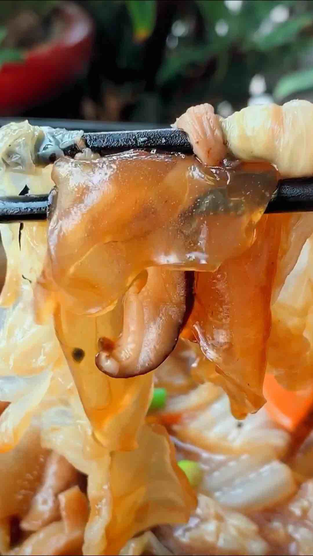 白菜粉皮五花肉的做法-咸鮮味燉菜譜-易網健康養生網 白菜粉皮五花肉的做法-咸鮮味燉菜譜