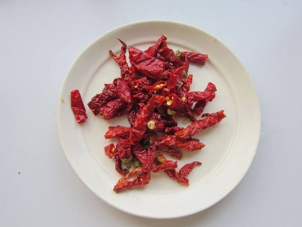 香辣酸菜肉片的做法-香辣味煮菜譜-易網健康養生網 香辣酸菜肉片的做法-香辣味煮菜譜