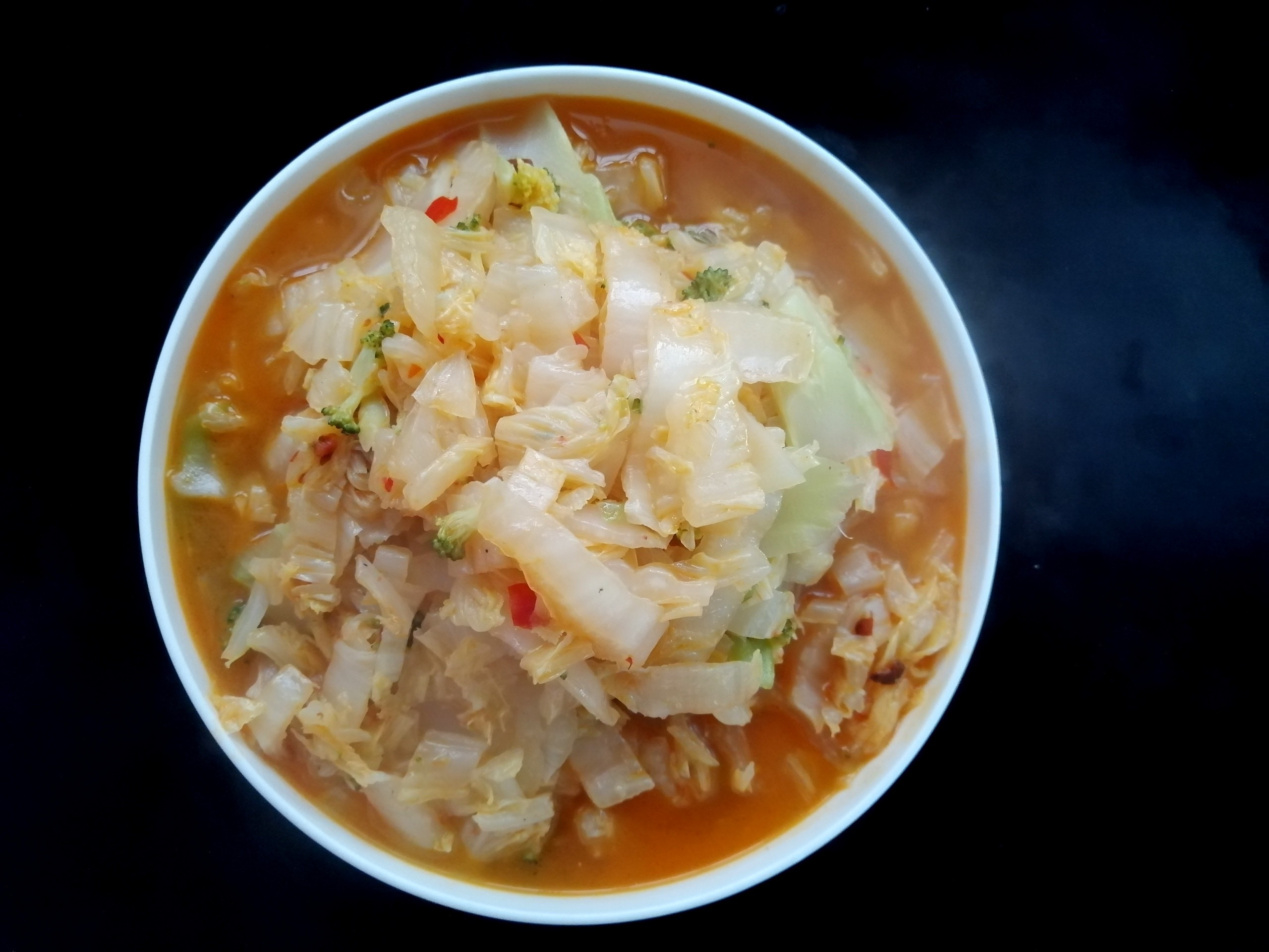 素炒大白菜的做法-家常味炒菜譜-易網健康養生網 素炒大白菜的做法-家常味炒菜譜