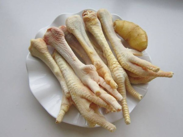 鹵水雞爪的做法-家常味鹵菜譜-易網<a href=http://www.weilaijie.cn/ target=_blank class=infotextkey>健康養生</a>網 鹵水雞爪的做法-家常味鹵菜譜
