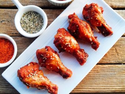 自制蜜汁烤雞翅根，外酥里嫩好吃到轉(zhuǎn)圈圈的做法-香辣味烤菜譜