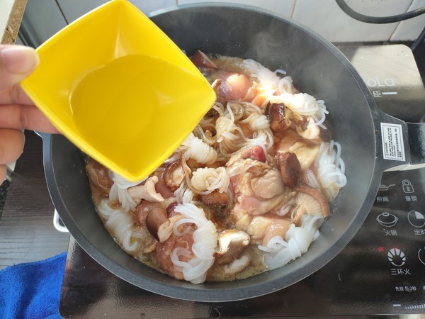 醬香土豆燉雞的做法-家常味燉菜譜-易網健康養生網 醬香土豆燉雞的做法-家常味燉菜譜