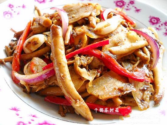 臘肉茶樹菇的做法-咸鮮味干煸菜譜-易網健康養生網 臘肉茶樹菇的做法-咸鮮味干煸菜譜