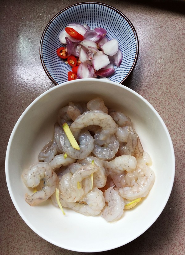 黃瓜炒蝦仁的做法-家常味炒菜譜-易網健康養生網 黃瓜炒蝦仁的做法-家常味炒菜譜