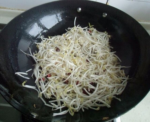 韭菜綠豆芽炒雞蛋的做法-家常味炒菜譜
