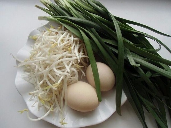 韭菜綠豆芽炒雞蛋的做法-家常味炒菜譜