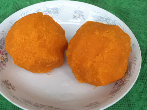 雞蛋倭瓜餡蒸包的做法-家常味蒸菜譜
